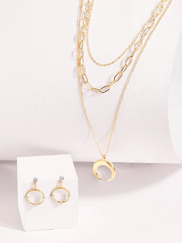 Rubans Voguish A Classic Gold Toned Necklace & Earring Set